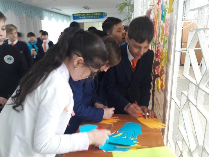 Акция под названием «Дерево дружбы»