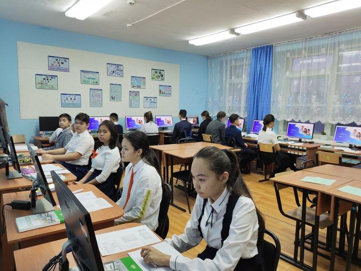Акция "Час Кода-2019" в КГУ "СОШ-лицей №7"