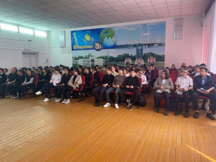 Профилактическая беседа с  учащимися  9-10 классов