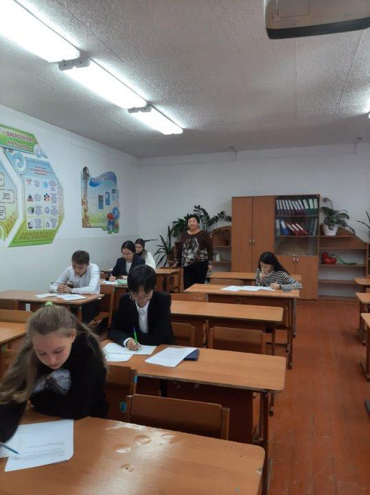 Школьный тур олимпиады по казахскому языку и литературе